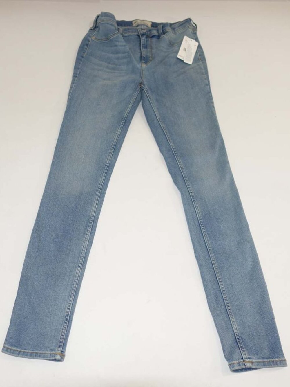 Free People Women's Skinny Jeans Size 28 NWT Light Blue Mid Rise 31" Inseam